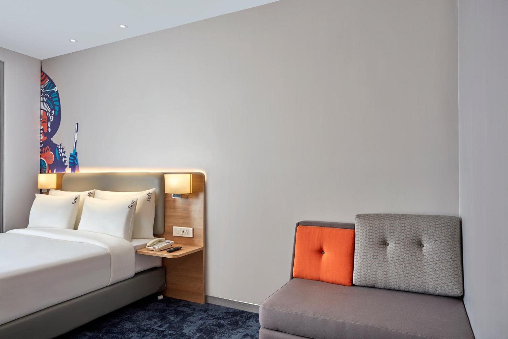 Holiday Inn Express Bengaluru Bommasandra By Ihg Kammasandra Esterno foto